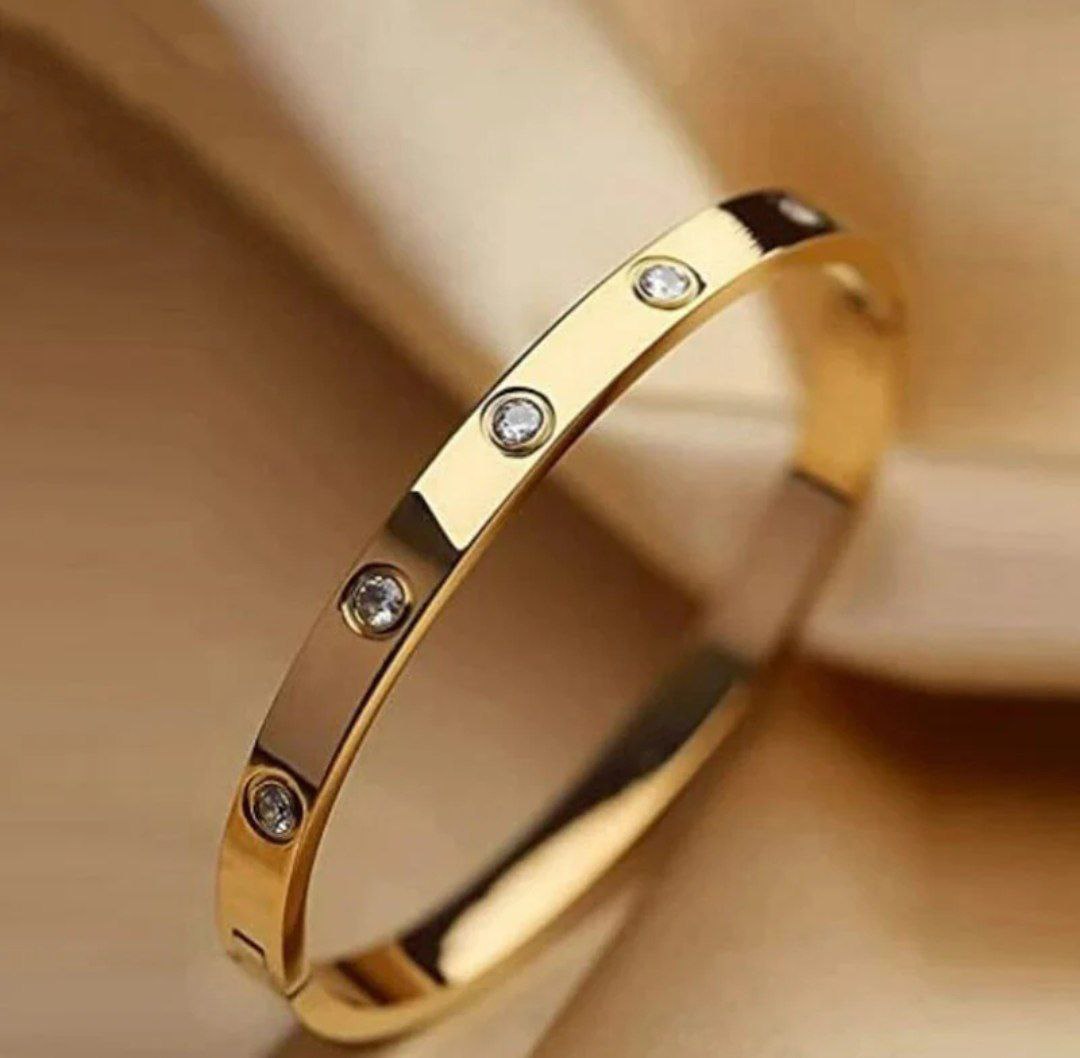 Regal orbit bangle
