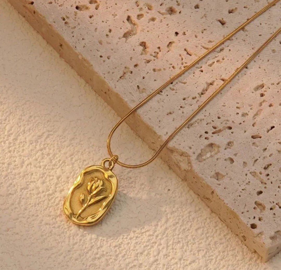 Petal embrace pendant