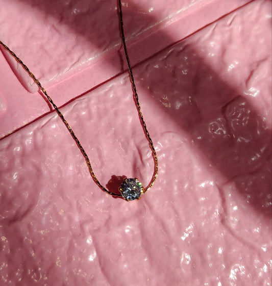 Solitaire pendant