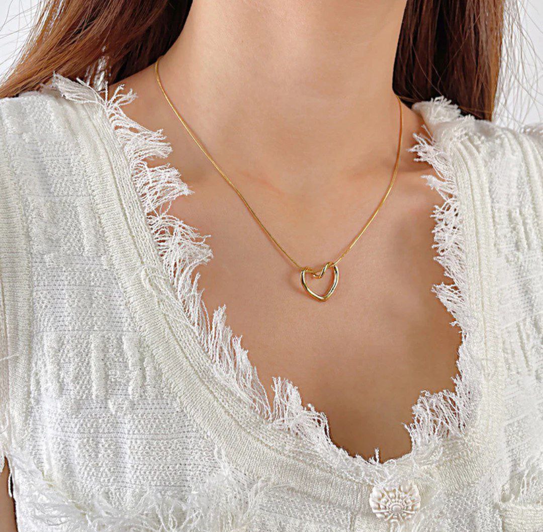 Open Heart Pendant necklace