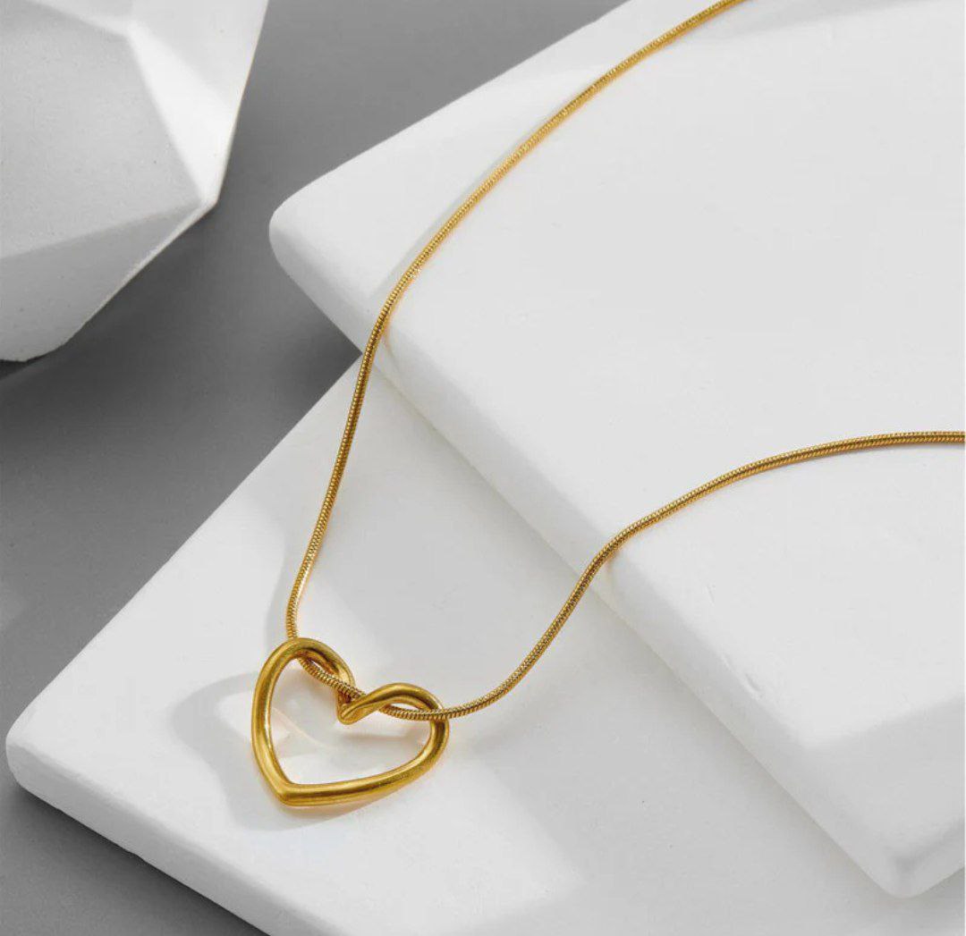 Open Heart Pendant necklace
