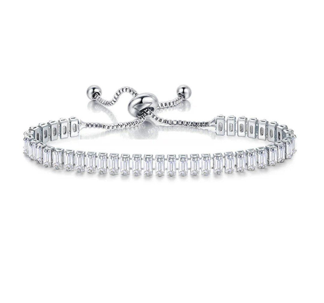 Rectangular cut silver plated zircona white bracelete