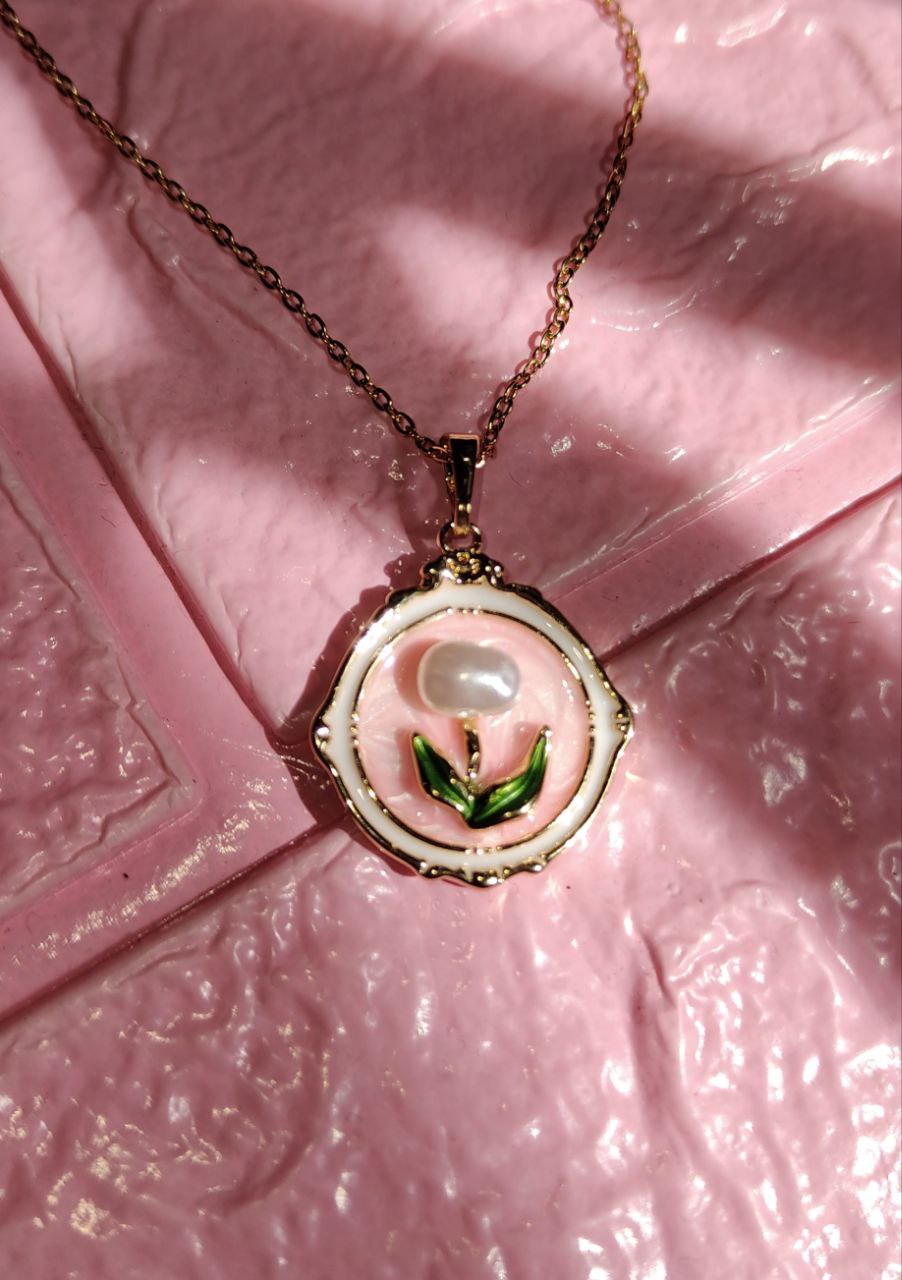 Blush bloom