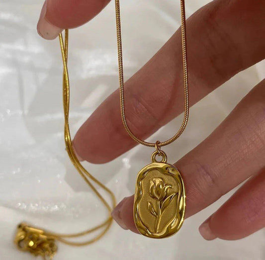 Petal embrace pendant