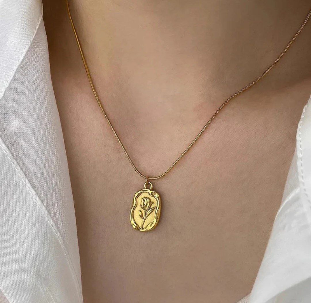 Petal embrace pendant
